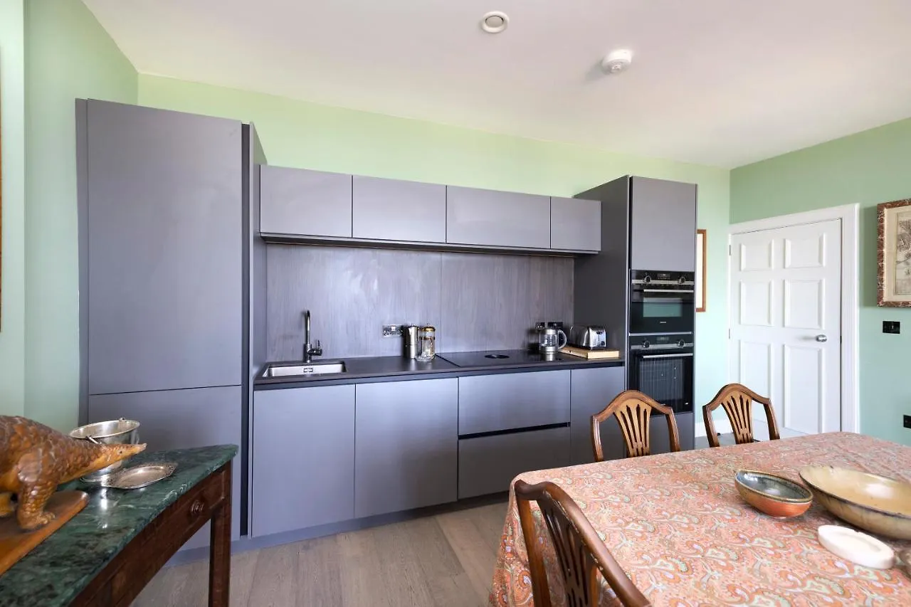 Апартаменты Joivy Inviting Flat At The Heart Of Эдинбург 0*,  Великобритания