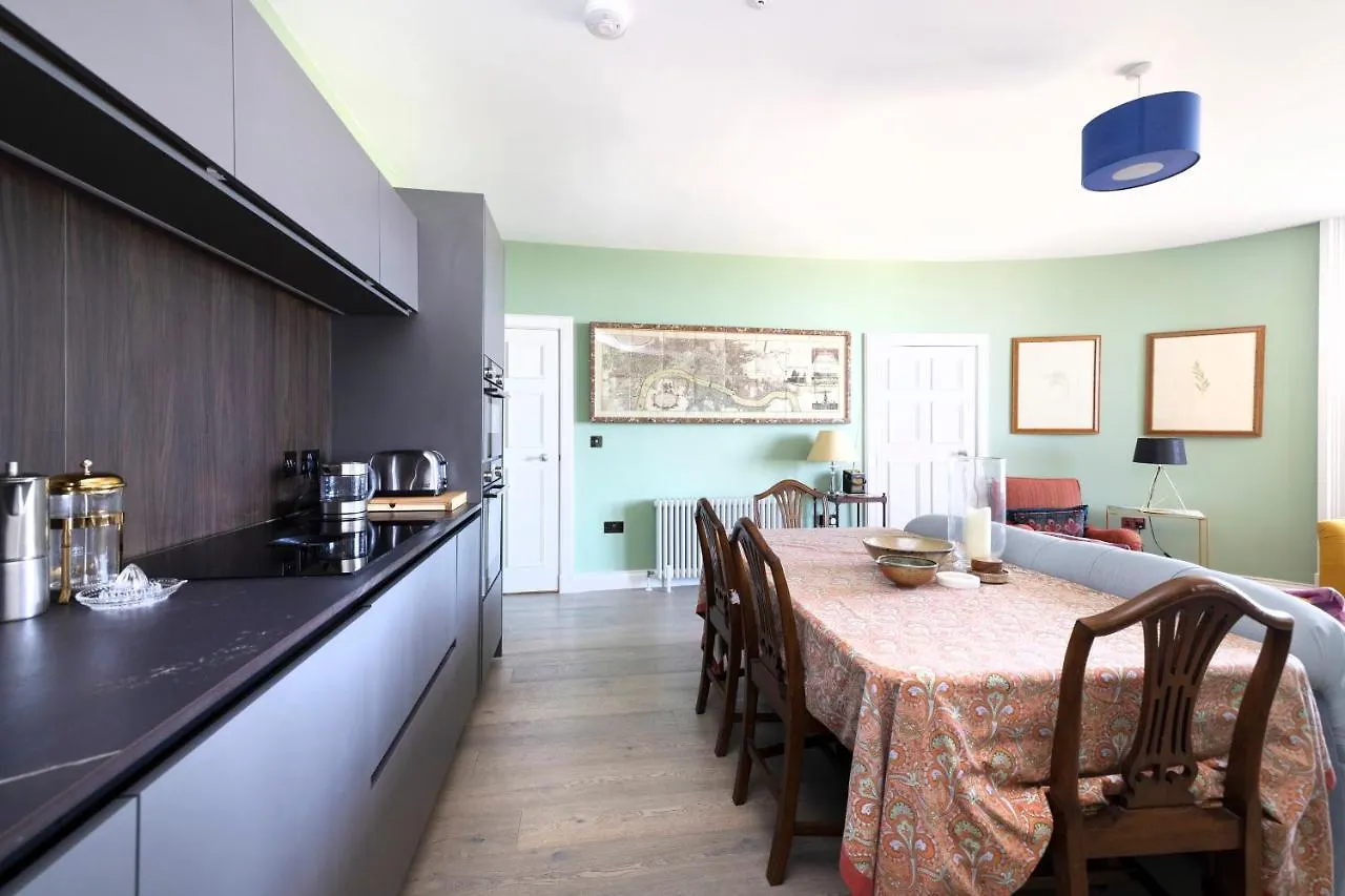 Joivy Inviting Flat At The Heart Of Edinburgh Lejlighed